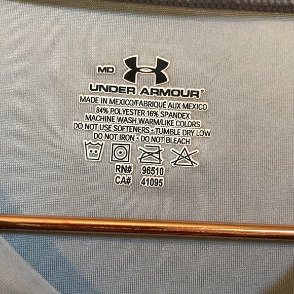 Under Armour shirt - Picture 2 of 3